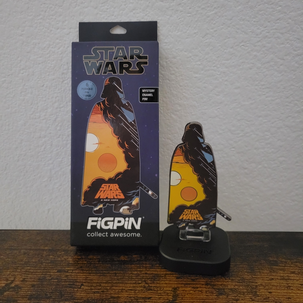 Star Wars FiGPiN Enamel Pin - Black and Orange